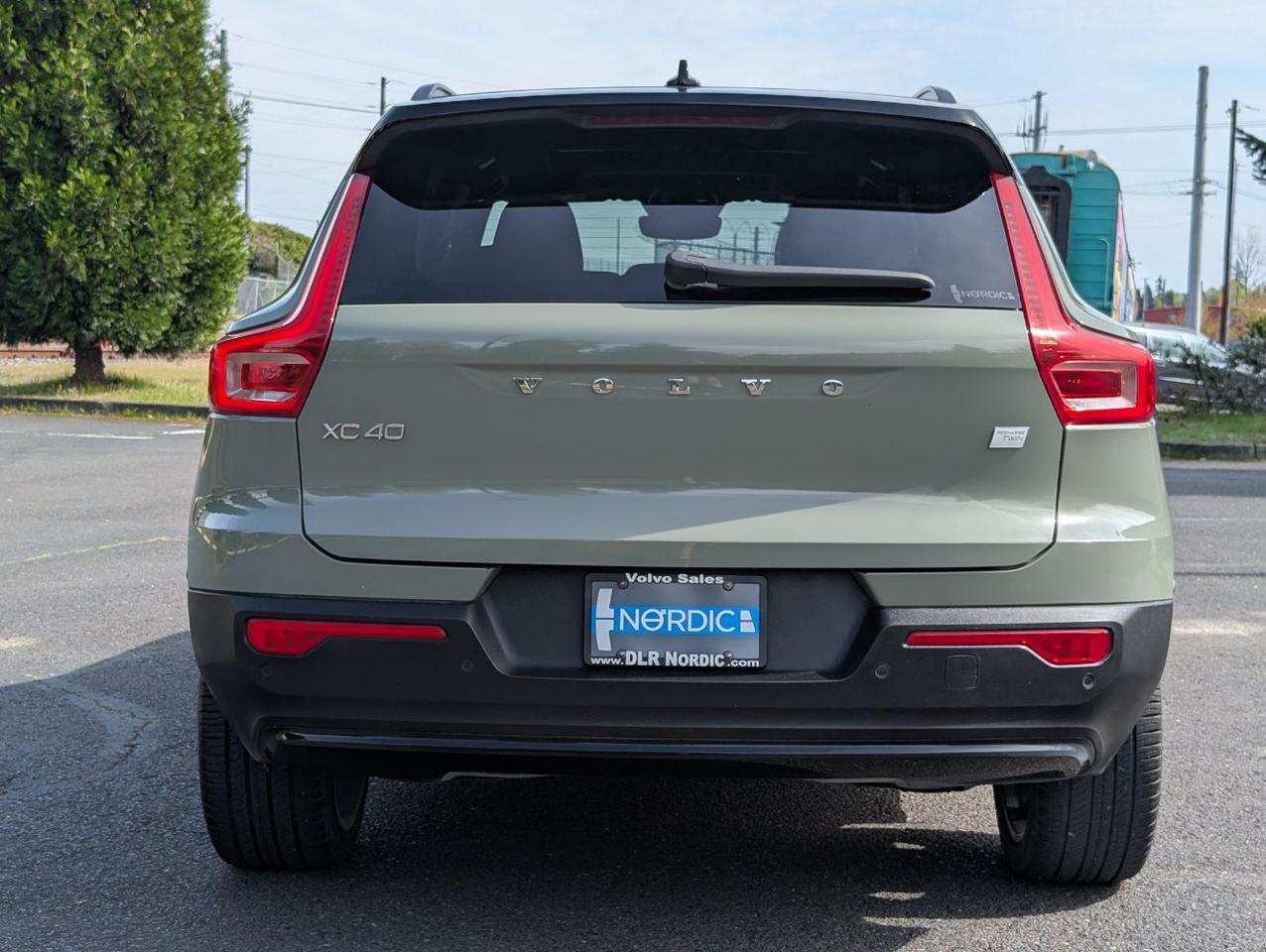 2023 Volvo XC40 Recharge Twin Motor AWD PLUS | 402hp, High Performance Audio, 360 Cam, 4 Heated Seats & Wheel Portland OR