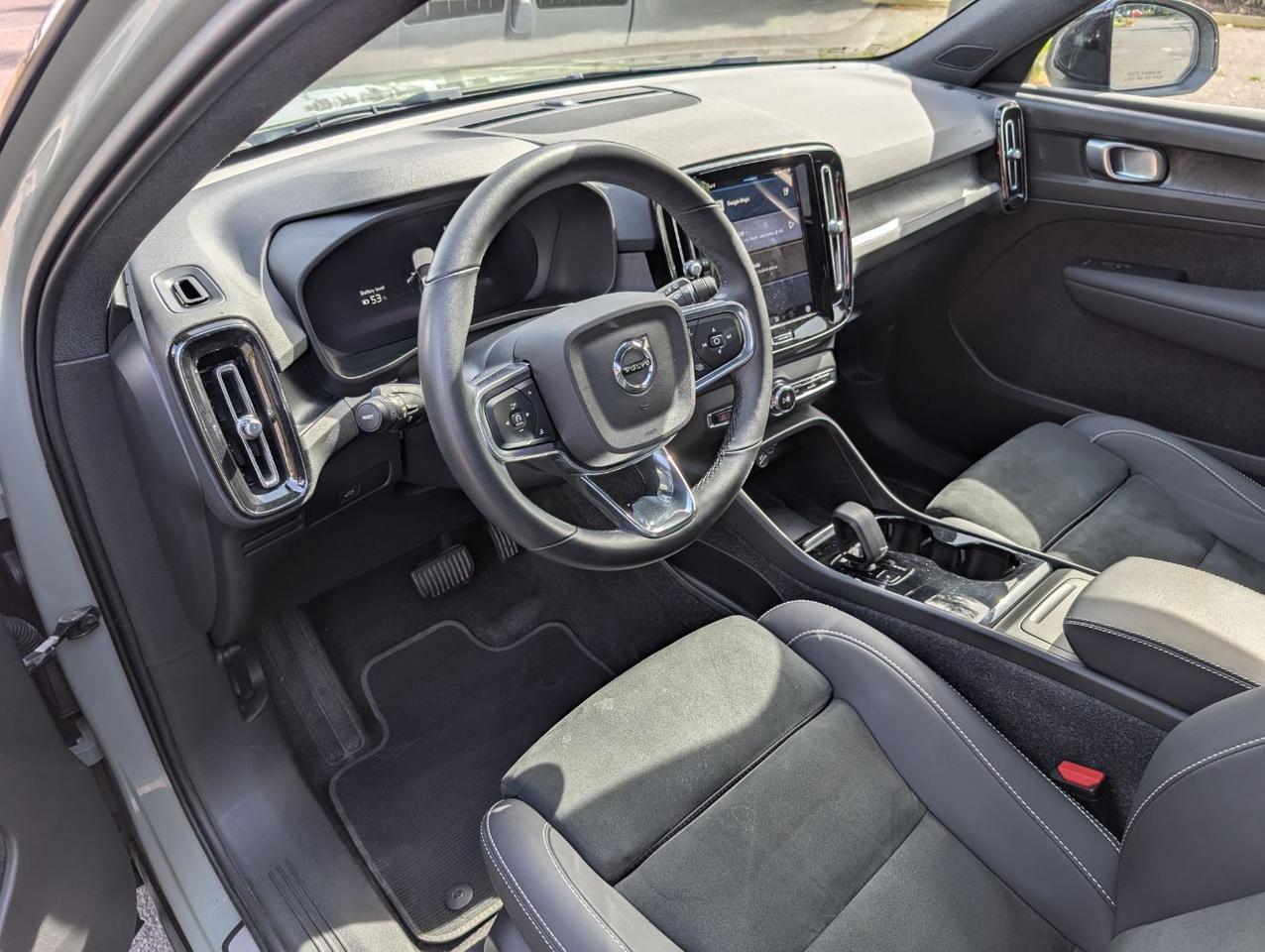 2023 Volvo XC40 Recharge Twin Motor AWD PLUS | 402hp, High Performance Audio, 360 Cam, 4 Heated Seats & Wheel Portland OR