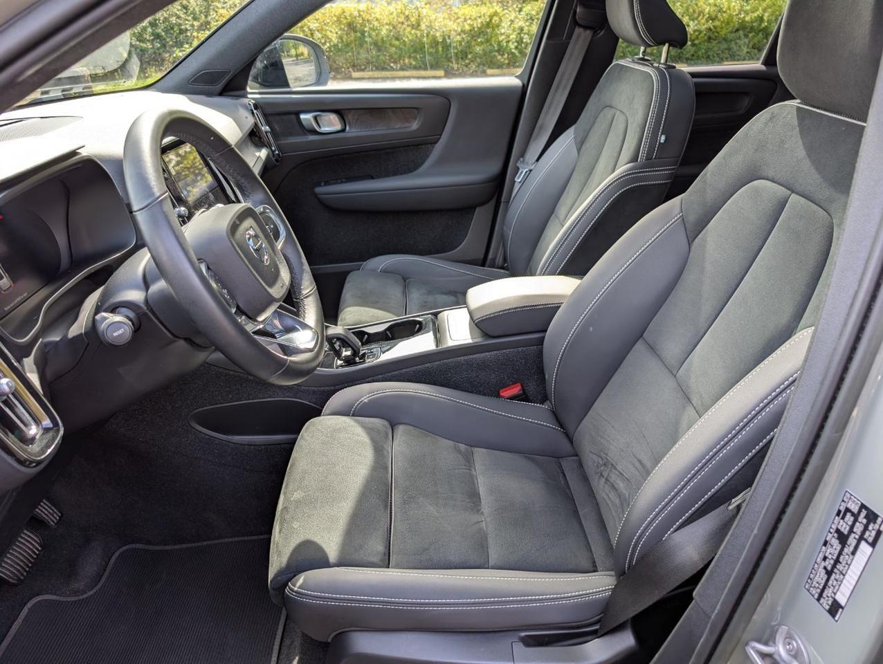 2023 Volvo XC40 Recharge Twin Motor AWD PLUS | 402hp, High Performance Audio, 360 Cam, 4 Heated Seats & Wheel Portland OR