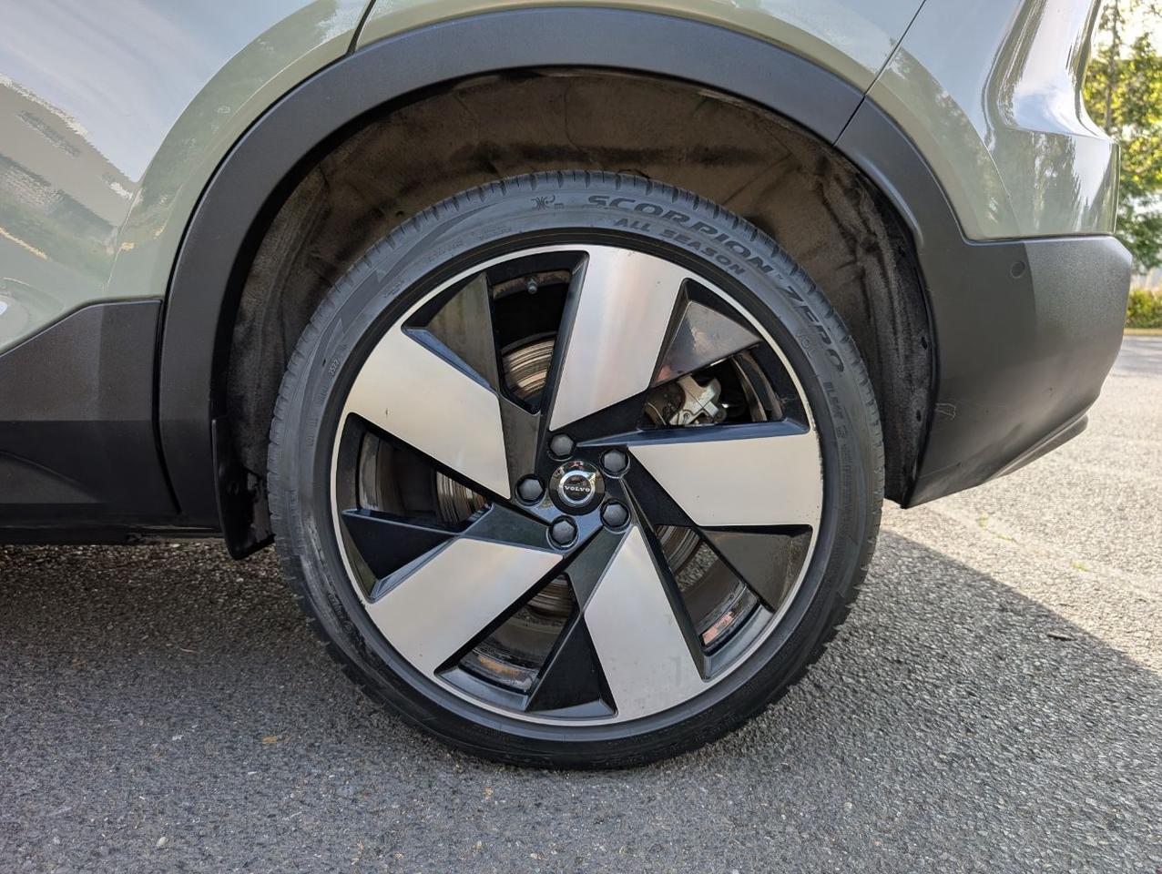 2023 Volvo XC40 Recharge Twin Motor AWD PLUS | 402hp, High Performance Audio, 360 Cam, 4 Heated Seats & Wheel Portland OR