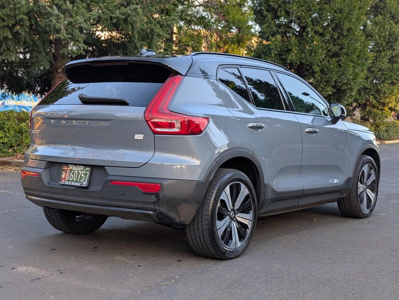 2023 Volvo XC40 Recharge Twin Motor AWD PLUS | 402hp, High Performance Audio, 360° Cam, 4 Heated Seats & Wheel Portland OR