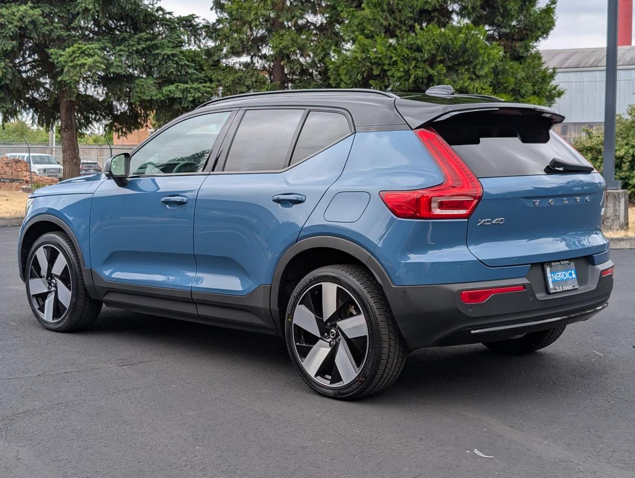 2023 Volvo XC40 Recharge Twin Motor ULTIMATE | 402hp, HK Premium Audio, Pilot Assist * Portland OR