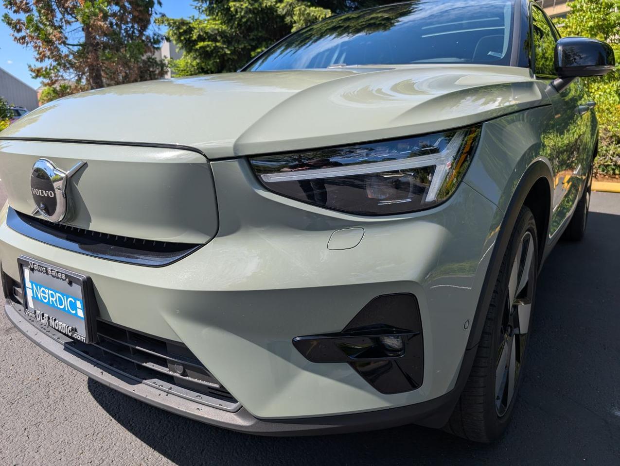 2023 Volvo XC40 Recharge Twin Motor ULTIMATE | 402hp, HK Premium Audio, Pilot Assist * Portland OR