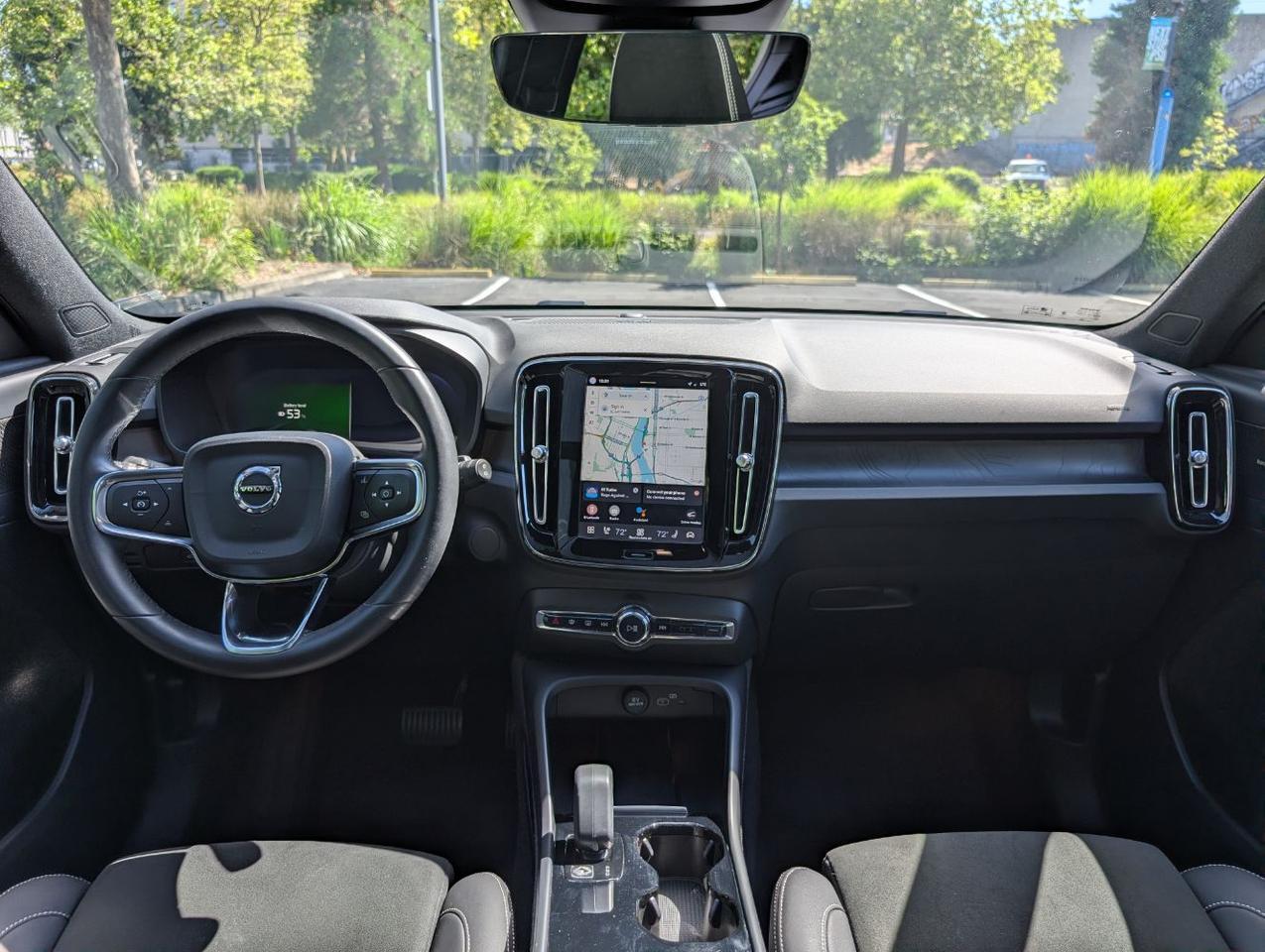 2023 Volvo XC40 Recharge Twin Motor ULTIMATE | 402hp, HK Premium Audio, Pilot Assist * Portland OR