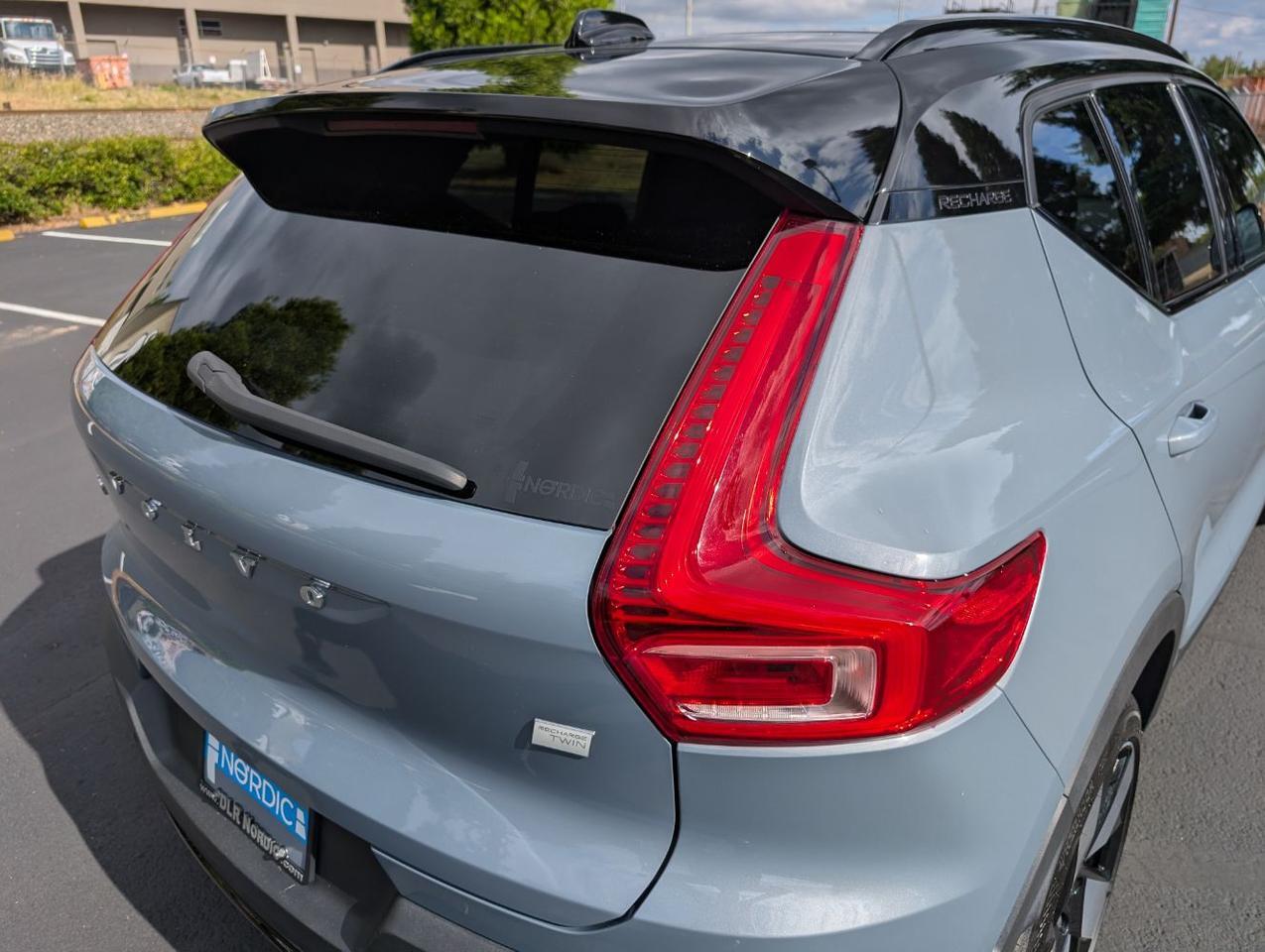 2023 Volvo XC40 Recharge Twin Motor ULTIMATE | 402hp, HK Premium Audio, Pilot Assist, 360 Cam, 4 Heated Seats & Wheel Portland OR