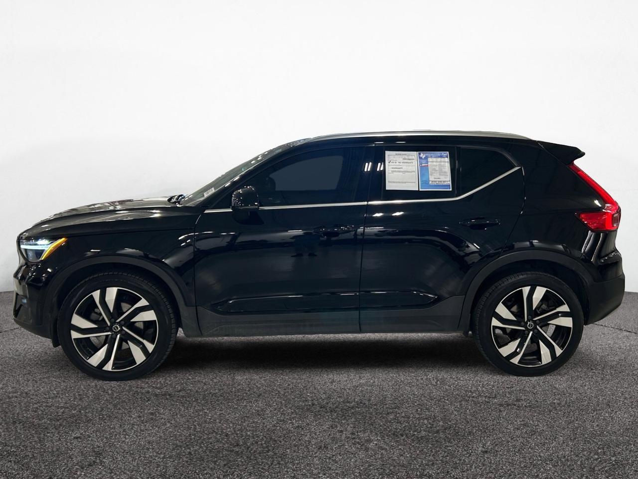 2023 Volvo XC40 Ultimate Bright Theme New Braunfels TX