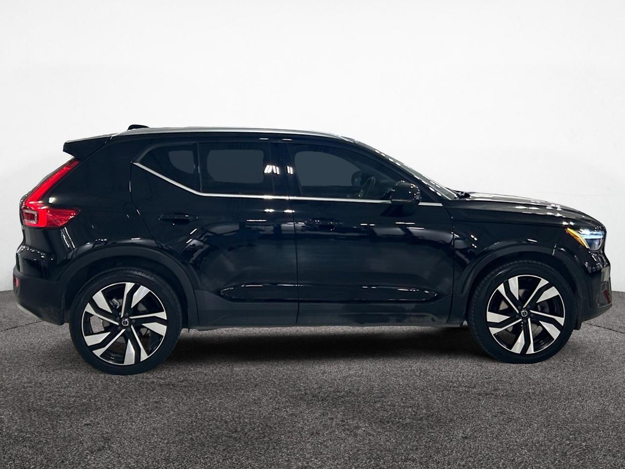 2023 Volvo XC40 Ultimate Bright Theme New Braunfels TX