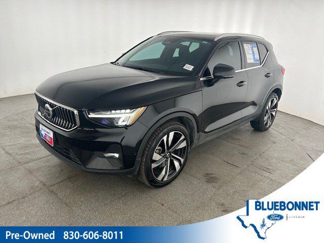2023 Volvo XC40