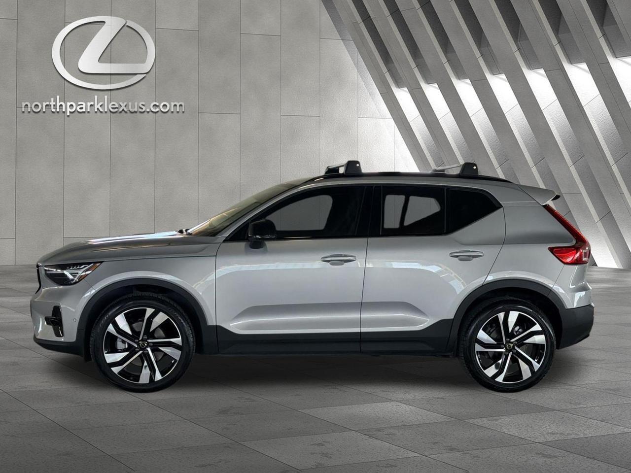 2023 Volvo XC40