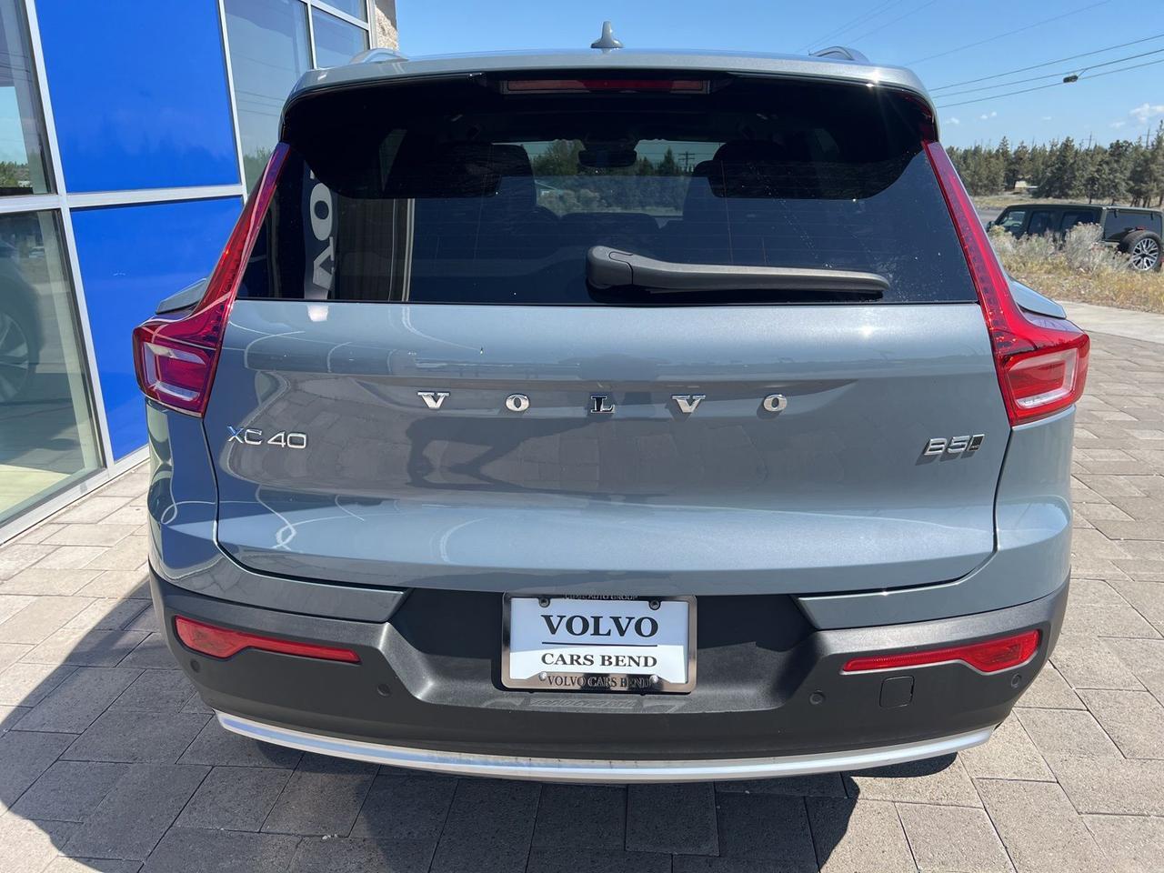 2023 Volvo XC40 Ultimate Bend OR