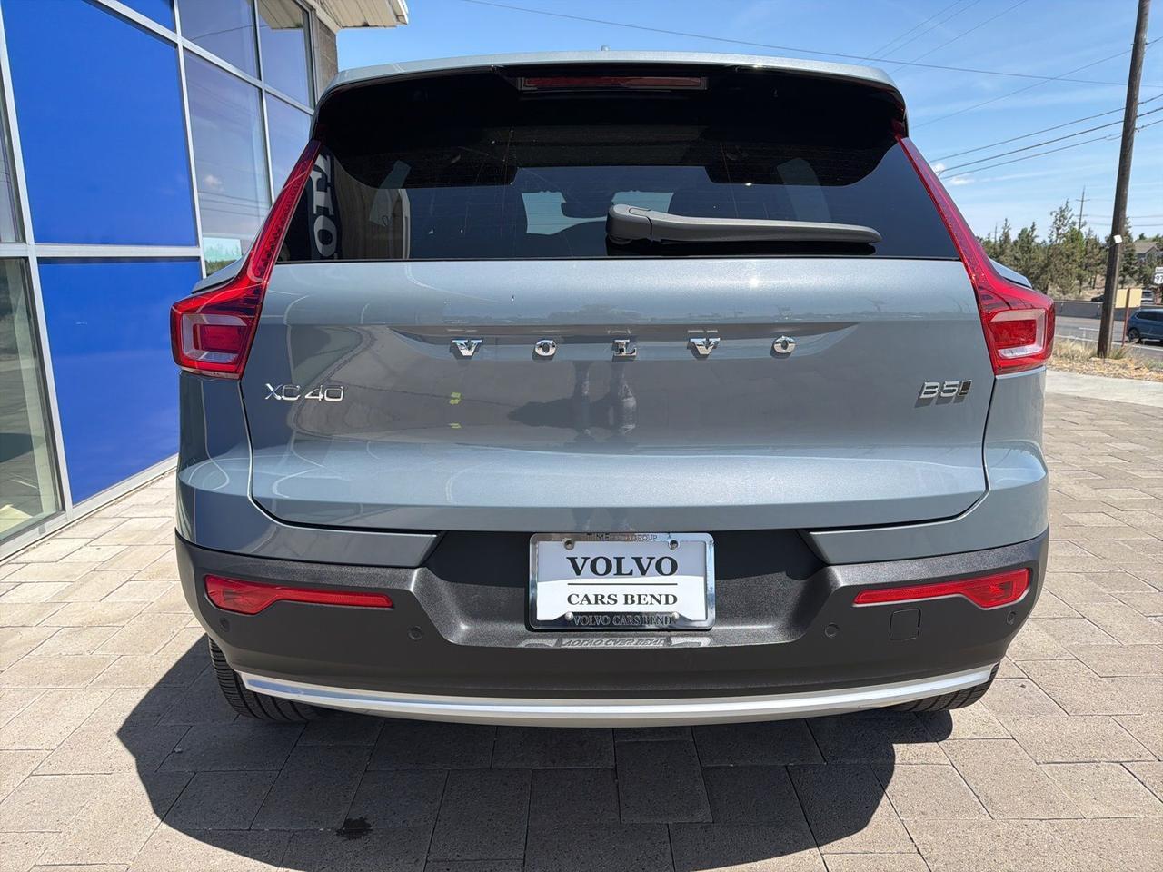 2023 Volvo XC40 Ultimate Bend OR