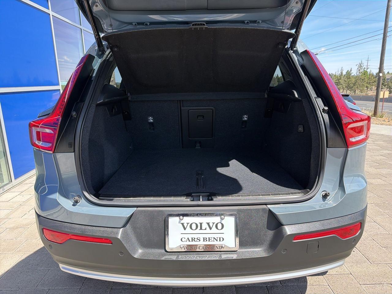 2023 Volvo XC40 Ultimate Bend OR