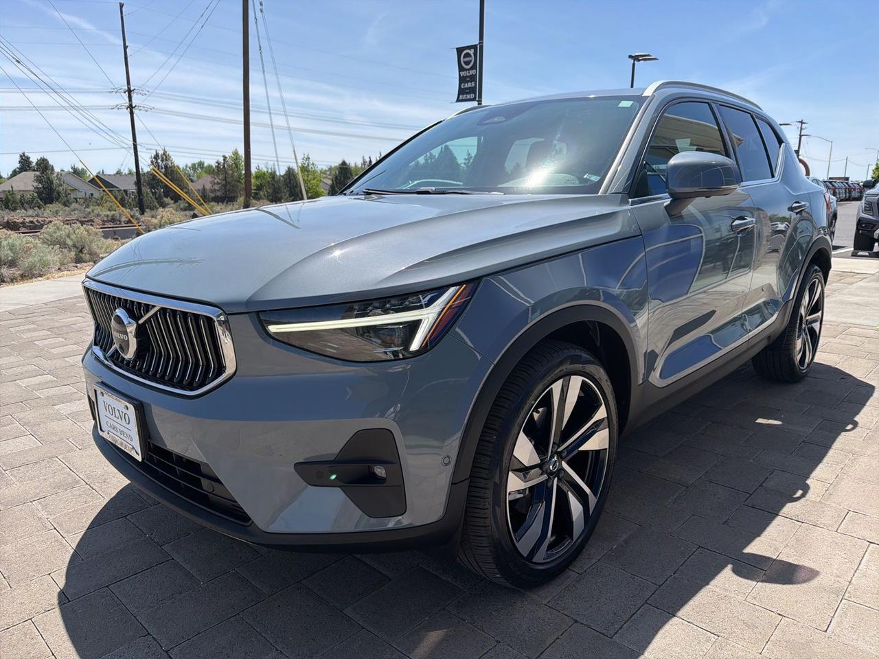 2023 Volvo XC40 Ultimate Bend OR