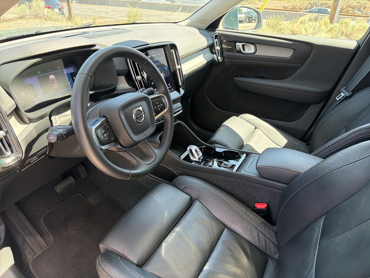 2023 Volvo XC40 Ultimate Bend OR