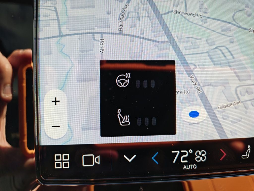 2023 Volvo XC40 Ultimate Hunt Valley MD