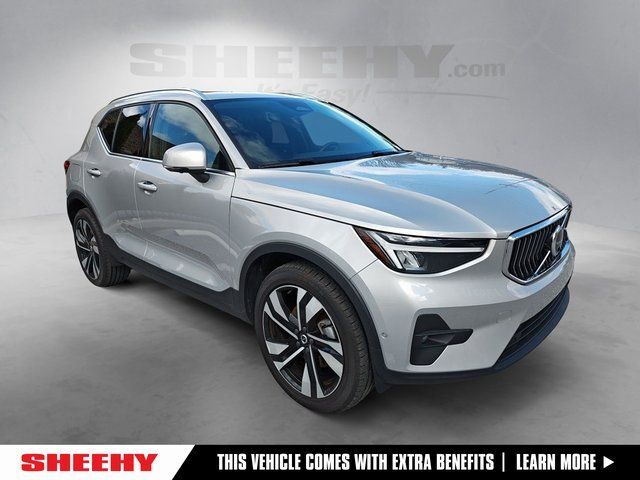 2023 Volvo XC40