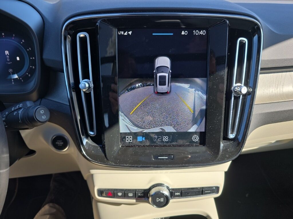 2023 Volvo XC40 Ultimate Hunt Valley MD