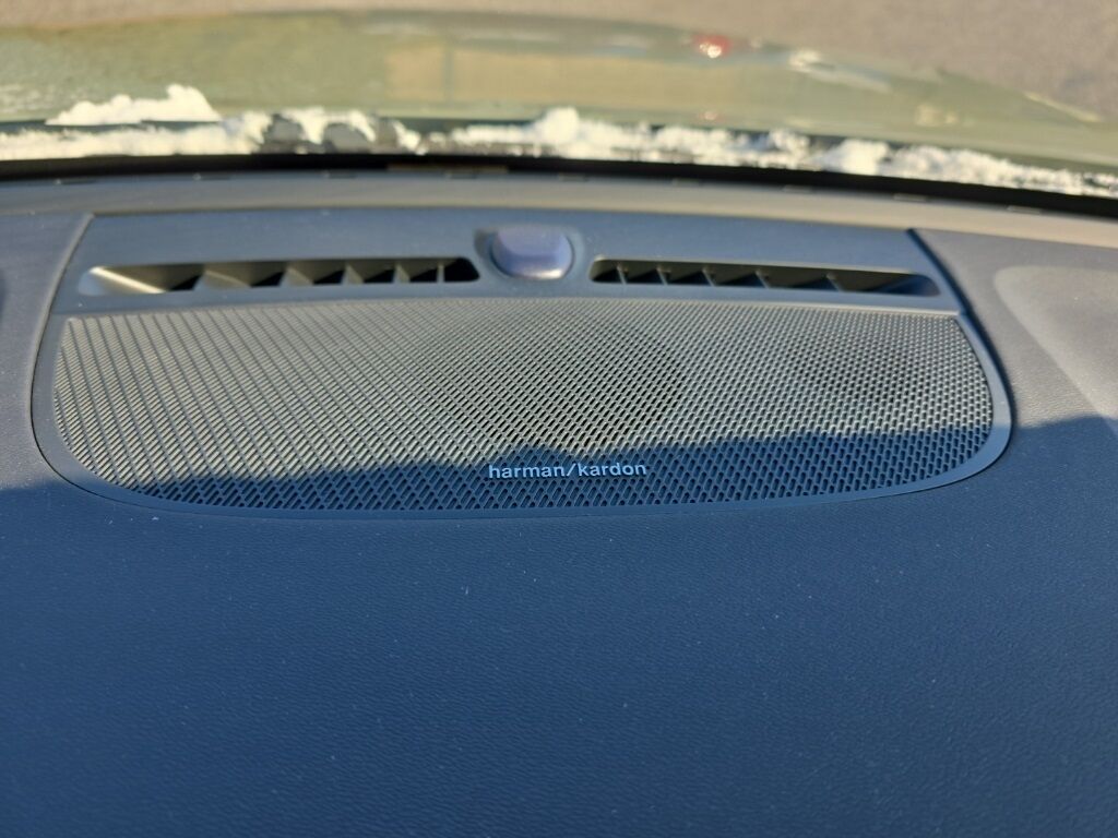 2023 Volvo XC40 Ultimate Hunt Valley MD