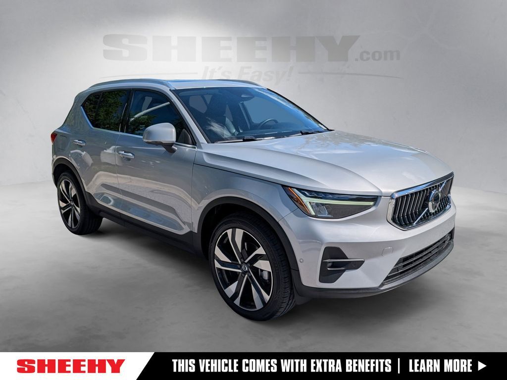 2023 Volvo XC40