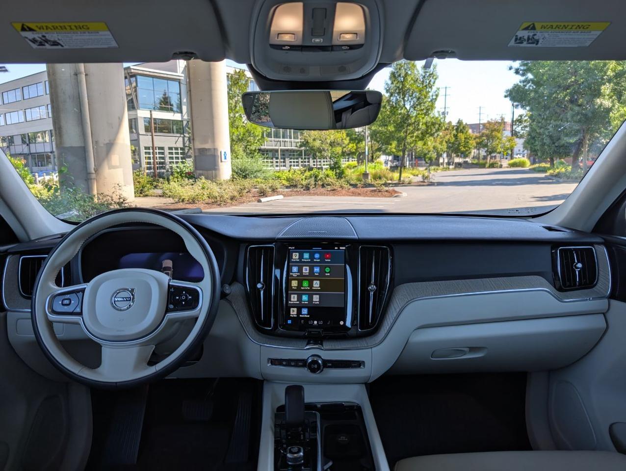 2023 Volvo XC60 B5 AWD Hybrid PLUS w/Harman Kardon, Pilot Assist, 360 Cam, 4 Heated Seats & Wheel Portland OR