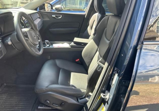 2023 Volvo XC60 B5 Hybrid AWD PLUS | HK Premium Audio, Climate w/Boosters* Portland OR