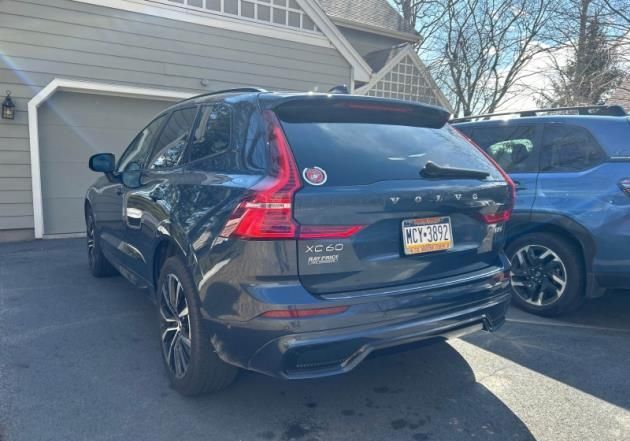 2023 Volvo XC60 B5 Hybrid AWD PLUS | HK Premium Audio, Climate w/Boosters* Portland OR