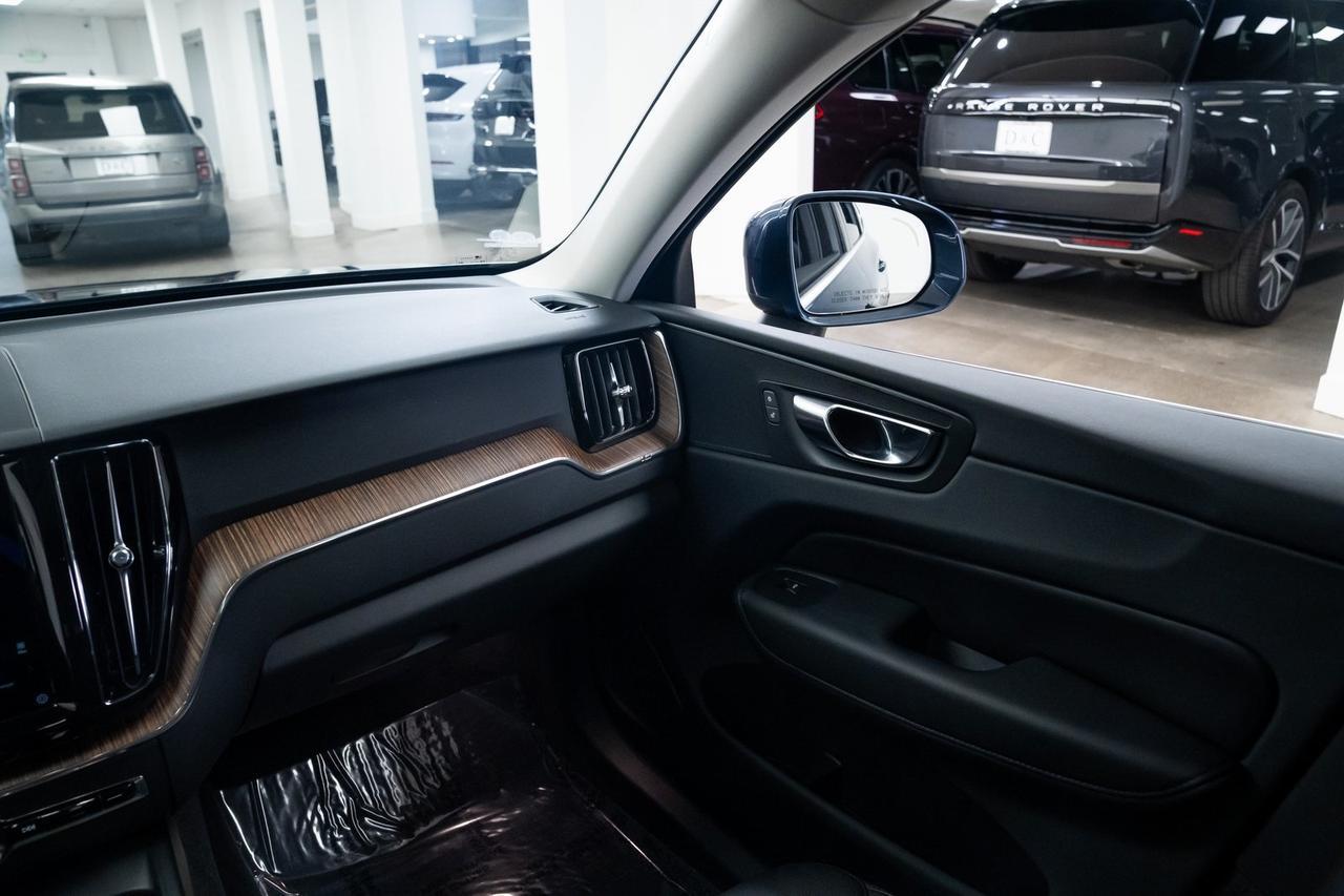 2023 Volvo XC60 B5 Plus Bright Theme 1 Owner Heated Seats Climate Package Portland OR