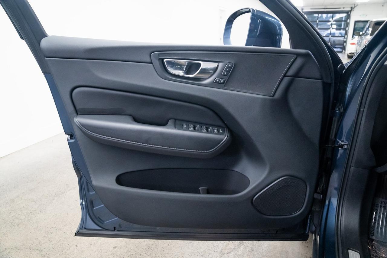 2023 Volvo XC60 B5 Plus Bright Theme 1 Owner Heated Seats Climate Package Portland OR