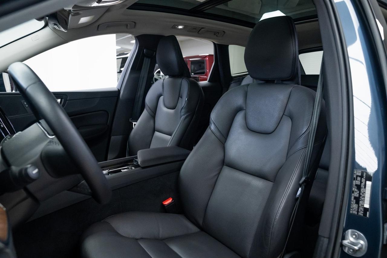 2023 Volvo XC60 B5 Plus Bright Theme 1 Owner Heated Seats Climate Package Portland OR