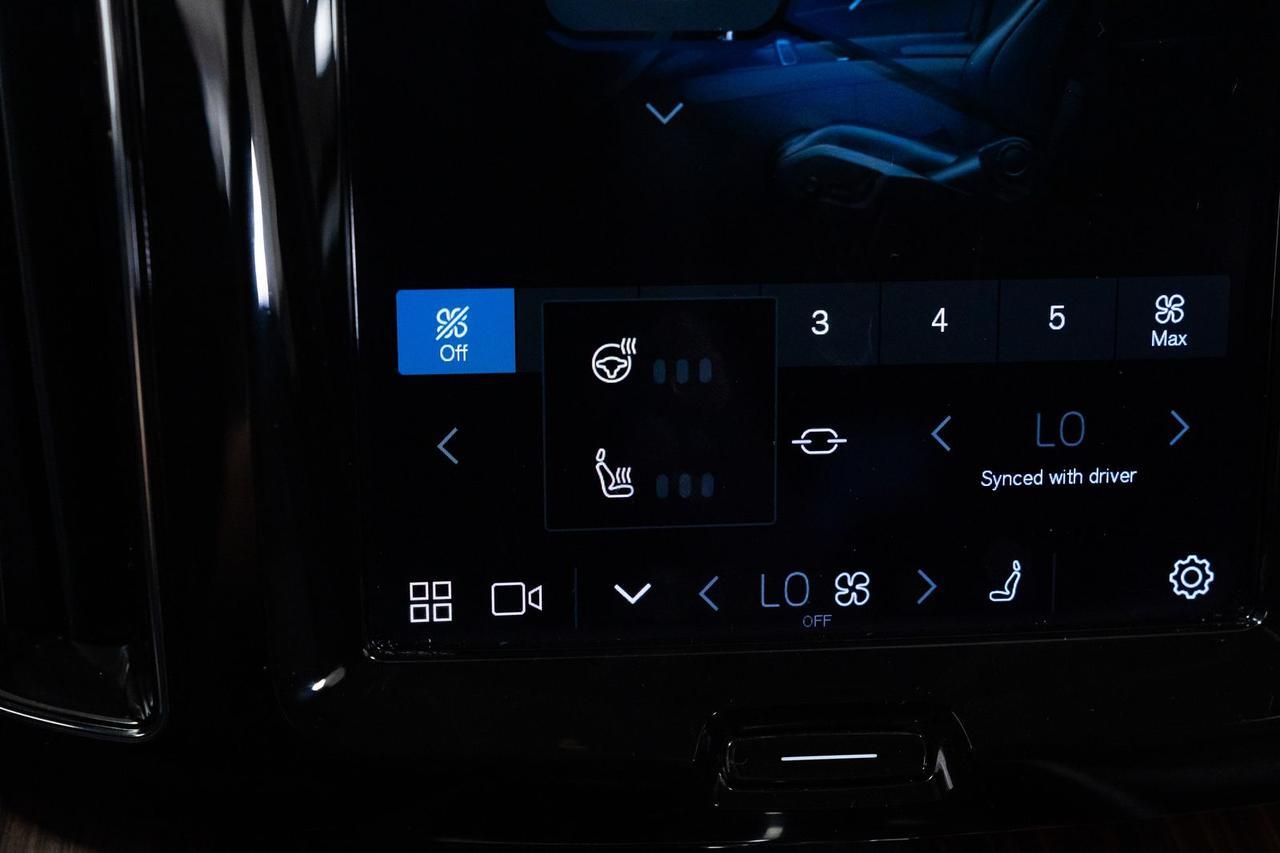 2023 Volvo XC60 B5 Plus Bright Theme Adaptive Cruise Surround View Camera Portland OR