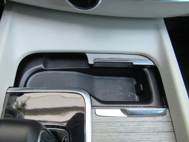 2023 Volvo XC60 B5 Plus Bright Theme Plano TX