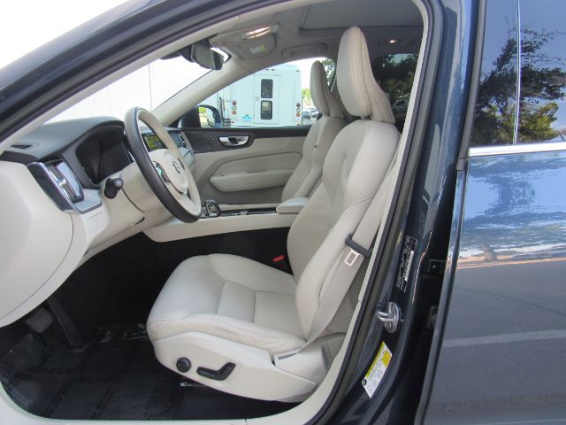 2023 Volvo XC60 B5 Plus Bright Theme Plano TX