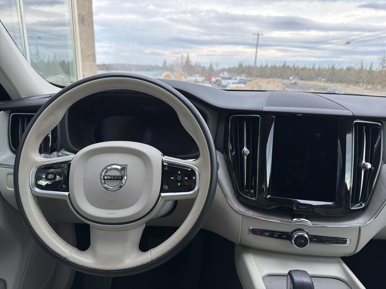 2023 Volvo XC60 B5 Plus Bright Theme Bend OR