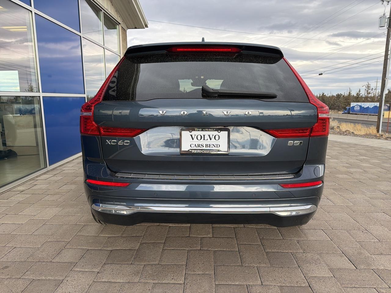2023 Volvo XC60 B5 Plus Bright Theme Bend OR