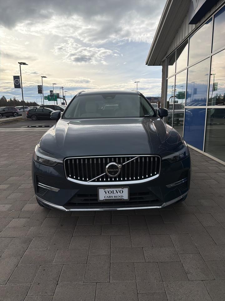 2023 Volvo XC60 B5 Plus Bright Theme Bend OR