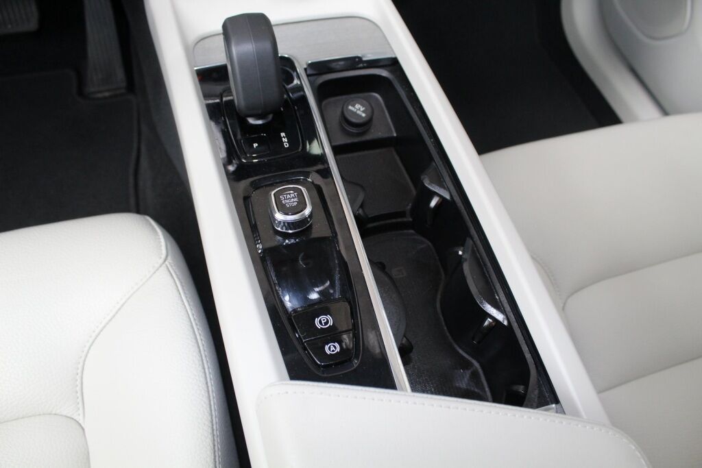 2023 Volvo XC60 B5 Plus Bright Theme Richmond VA