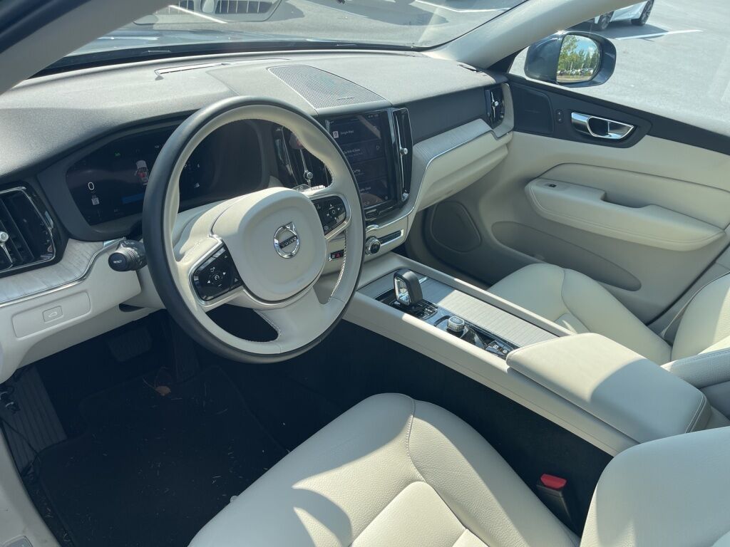 2023 Volvo XC60 B5 Plus Bright Theme Richmond VA