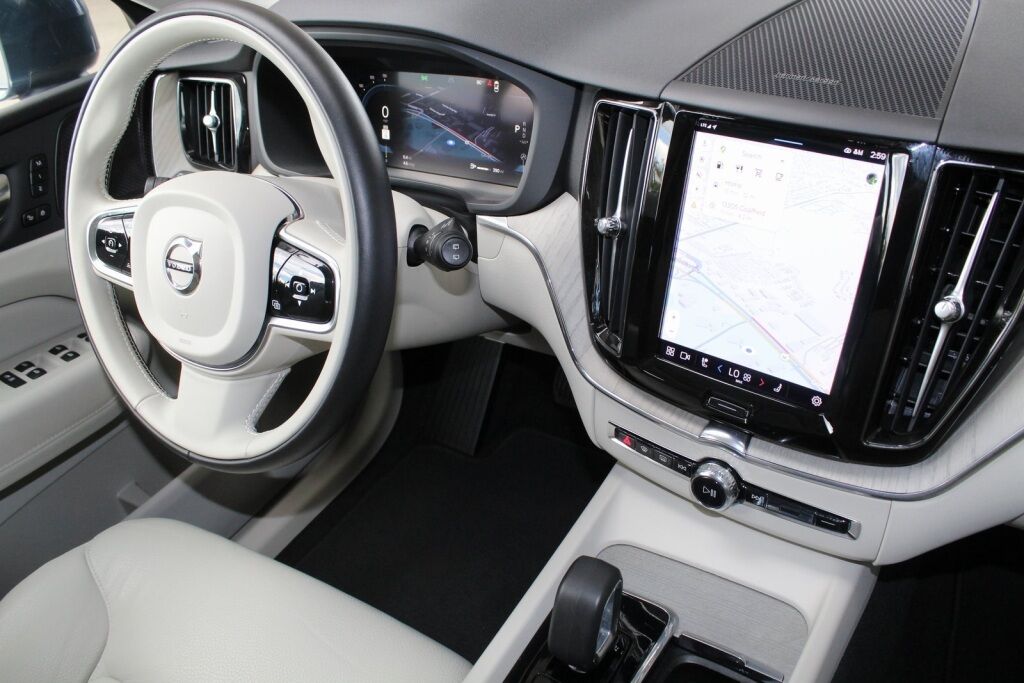 2023 Volvo XC60 B5 Plus Bright Theme Richmond VA