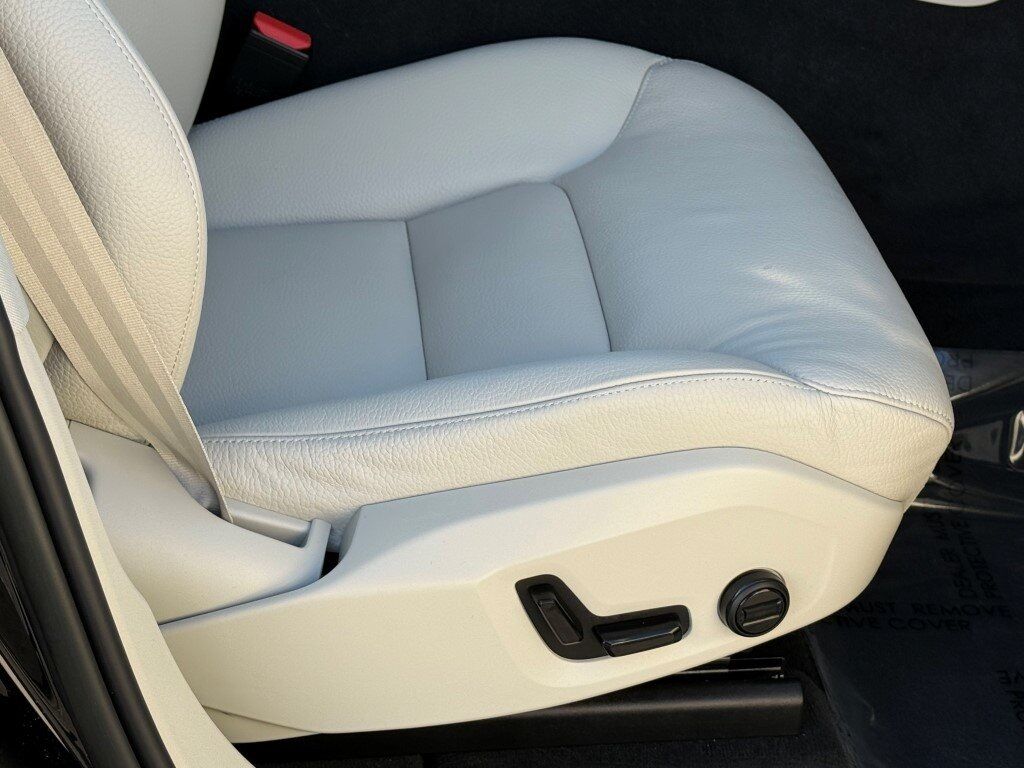 2023 Volvo XC60 B5 Plus Bright Theme Springfield VA