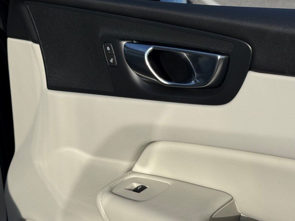 2023 Volvo XC60 B5 Plus Bright Theme Springfield VA