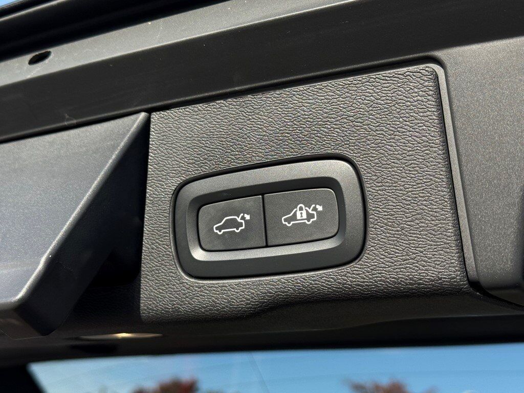 2023 Volvo XC60 B5 Plus Bright Theme Springfield VA