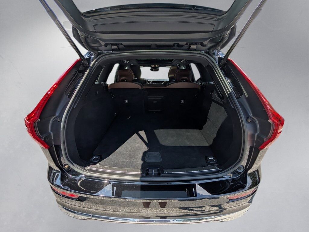 2023 Volvo XC60 B5 Plus Bright Theme Hunt Valley MD