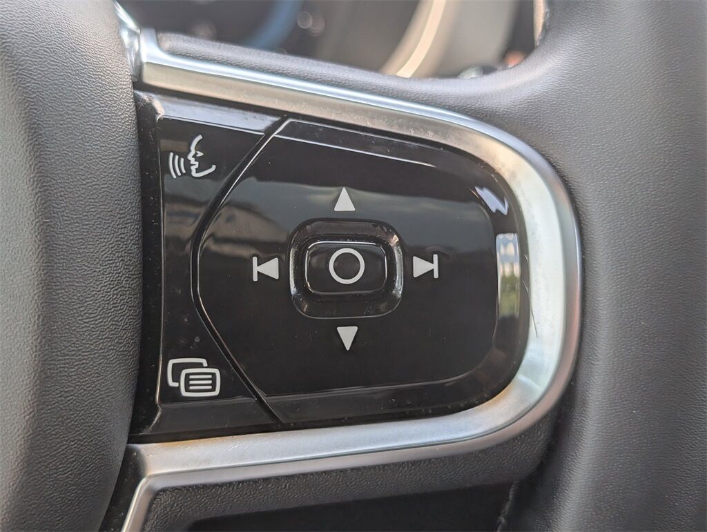 2023 Volvo XC60 B5 Plus Bright Theme Hunt Valley MD