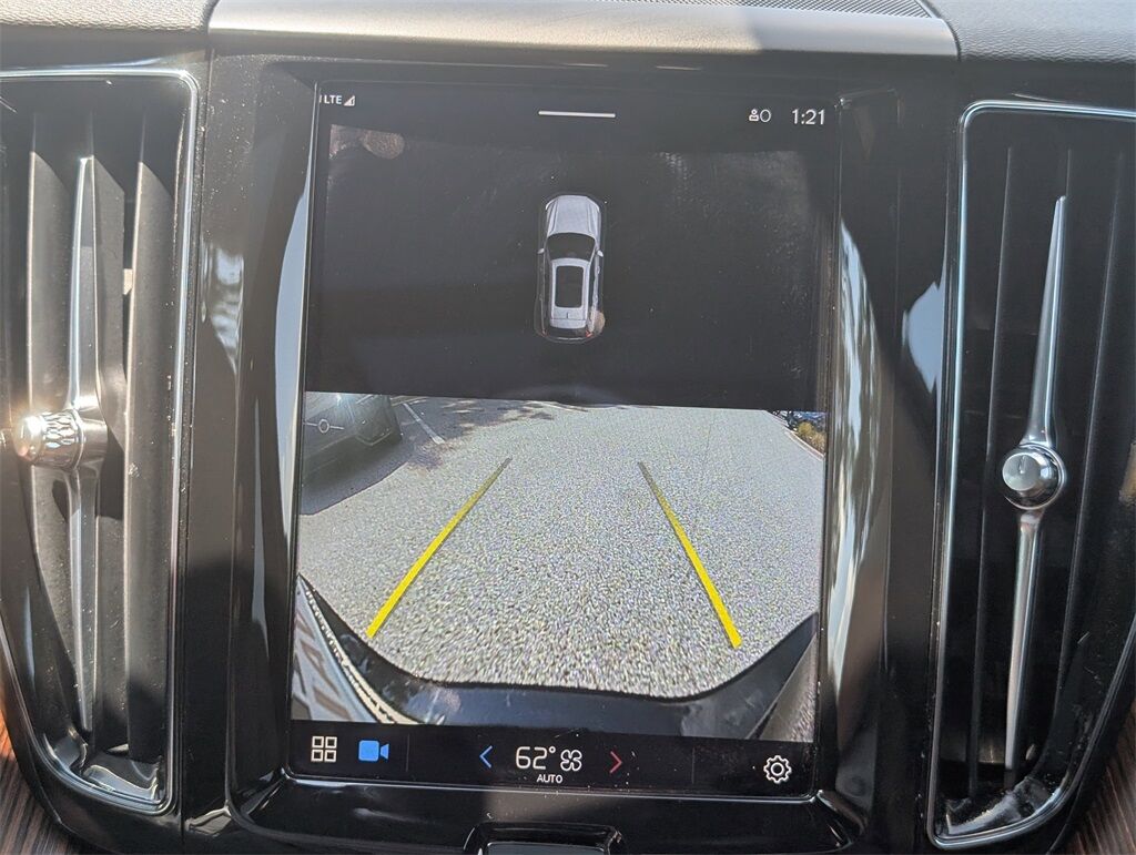 2023 Volvo XC60 B5 Plus Bright Theme Hunt Valley MD