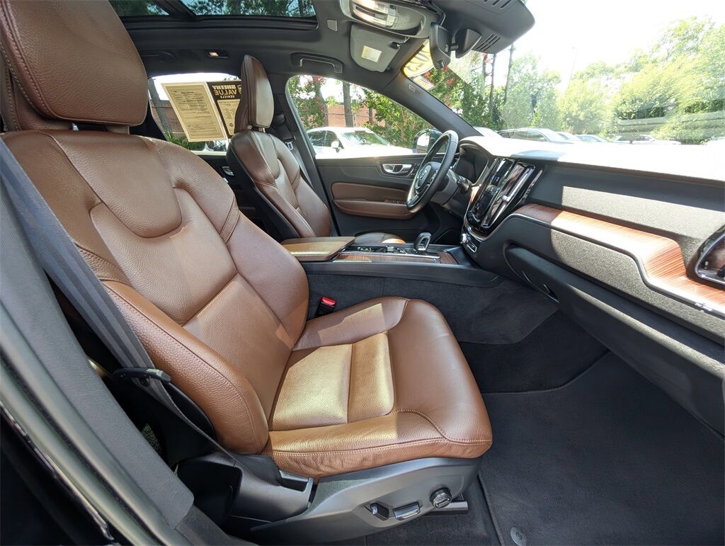 2023 Volvo XC60 B5 Plus Bright Theme Hunt Valley MD