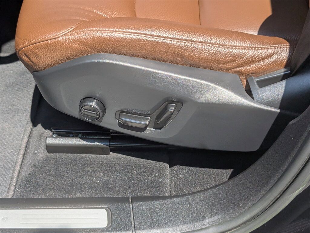 2023 Volvo XC60 B5 Plus Bright Theme Hunt Valley MD