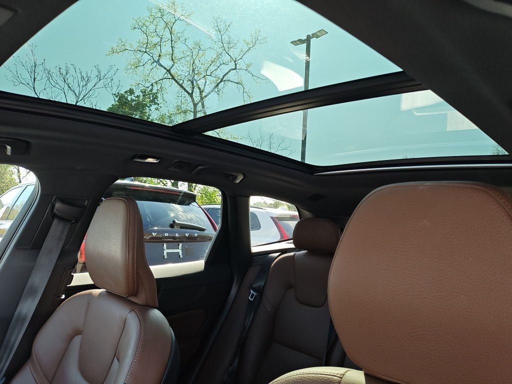 2023 Volvo XC60 B5 Plus Bright Theme Hunt Valley MD