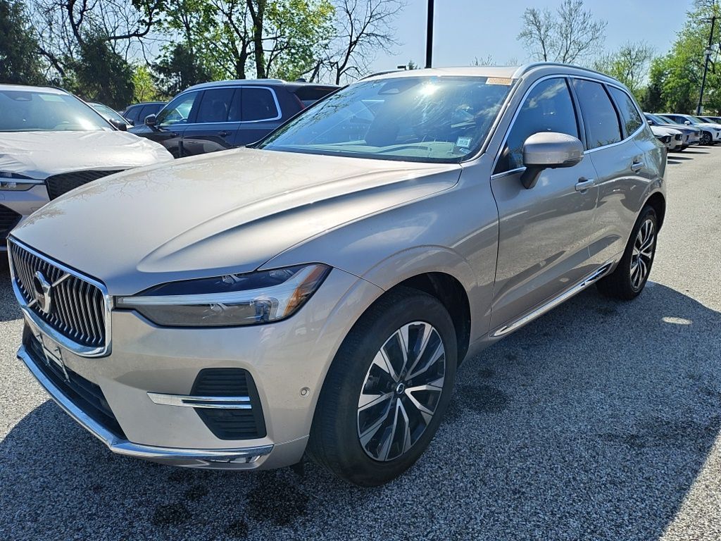 2023 Volvo XC60 B5 Plus Bright Theme Hunt Valley MD