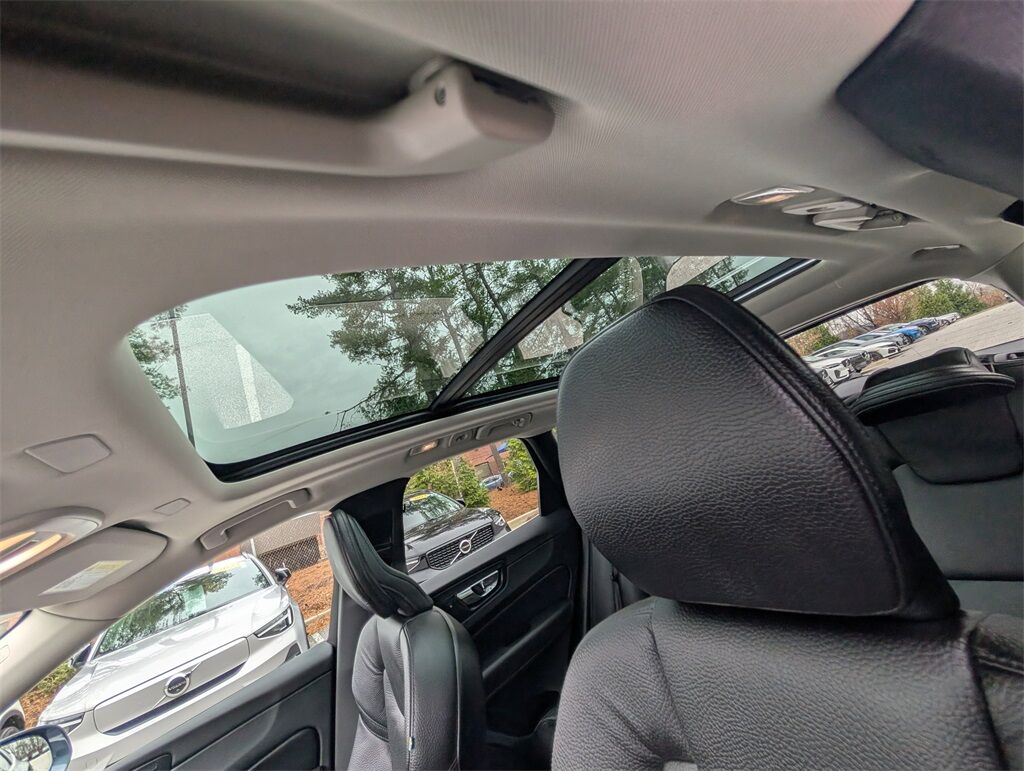 2023 Volvo XC60 B5 Plus Bright Theme Hunt Valley MD