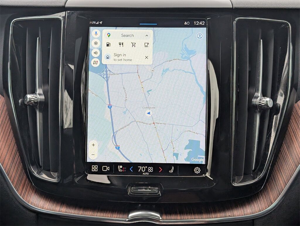 2023 Volvo XC60 B5 Plus Bright Theme Hunt Valley MD